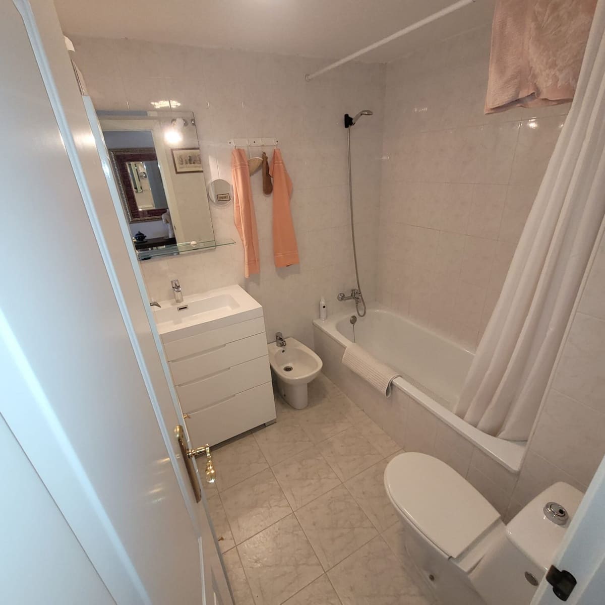 2 sypialnia Apartament na sprzedaż w Nueva Andalucia z basenem garażem - 320 000 € (Ref: 8388126)