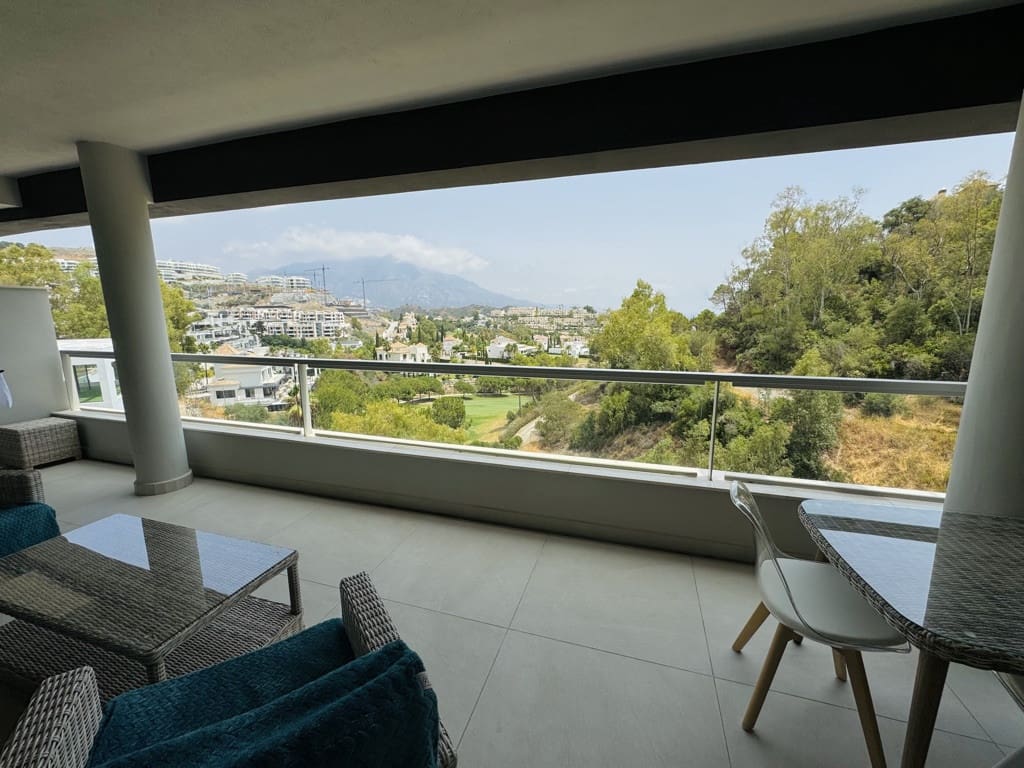 3 bedroom Apartment for sale in Benahavis with pool garage - € 750,000 (Ref: 8434276)