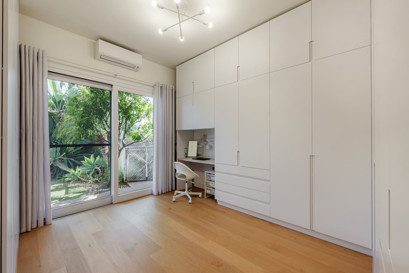 Chalet de 5 habitaciones en Benahavís en venta con piscina garaje - 2.150.000 € (Ref: 8461932)