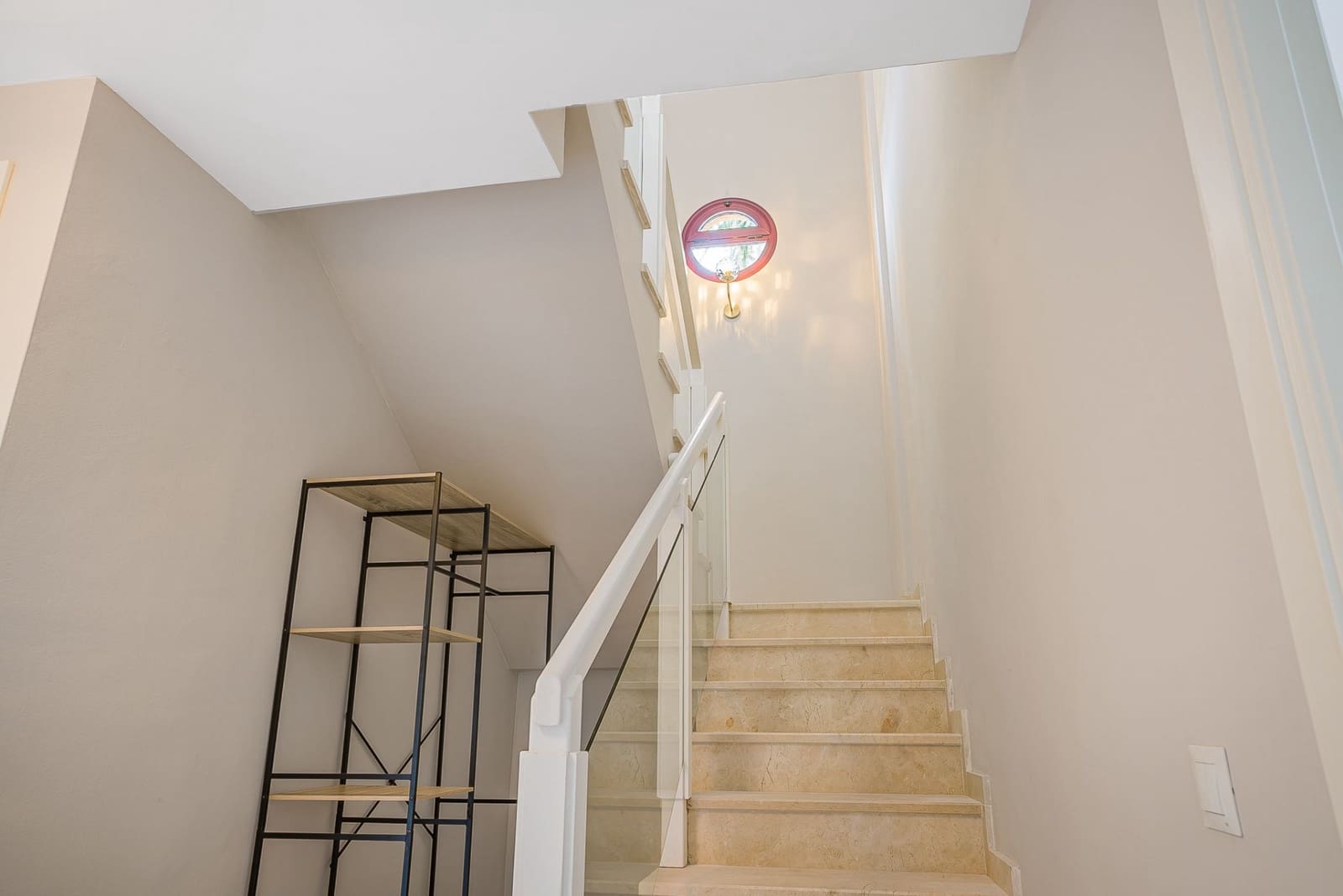 3 slaapkamer Penthouse te koop in Benahavis met zwembad garage - € 397.000 (Ref: 8639357)