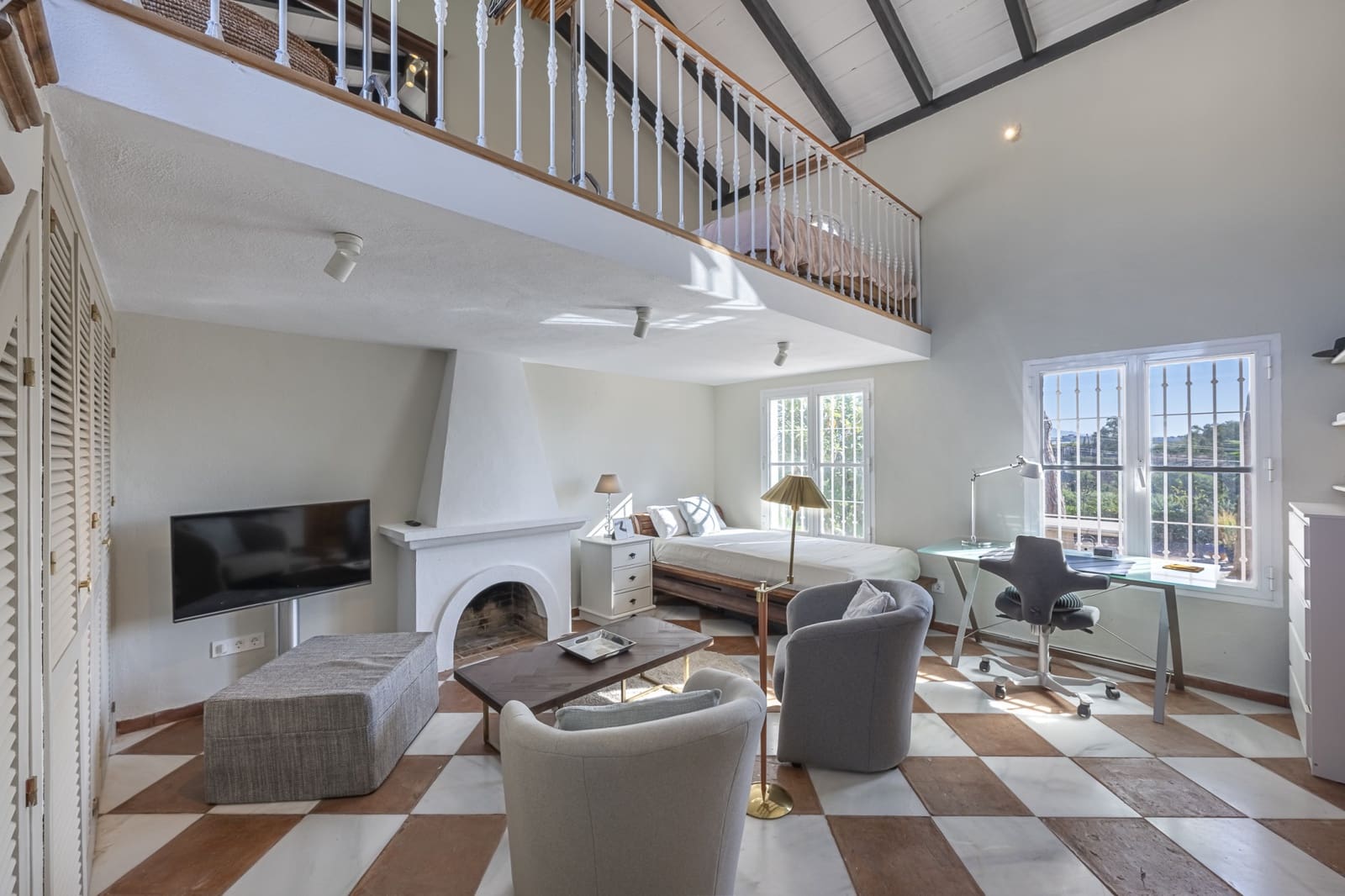 Chalet de 4 habitaciones en Guadalmina en venta con piscina garaje - 1.650.000 € (Ref: 8881829)