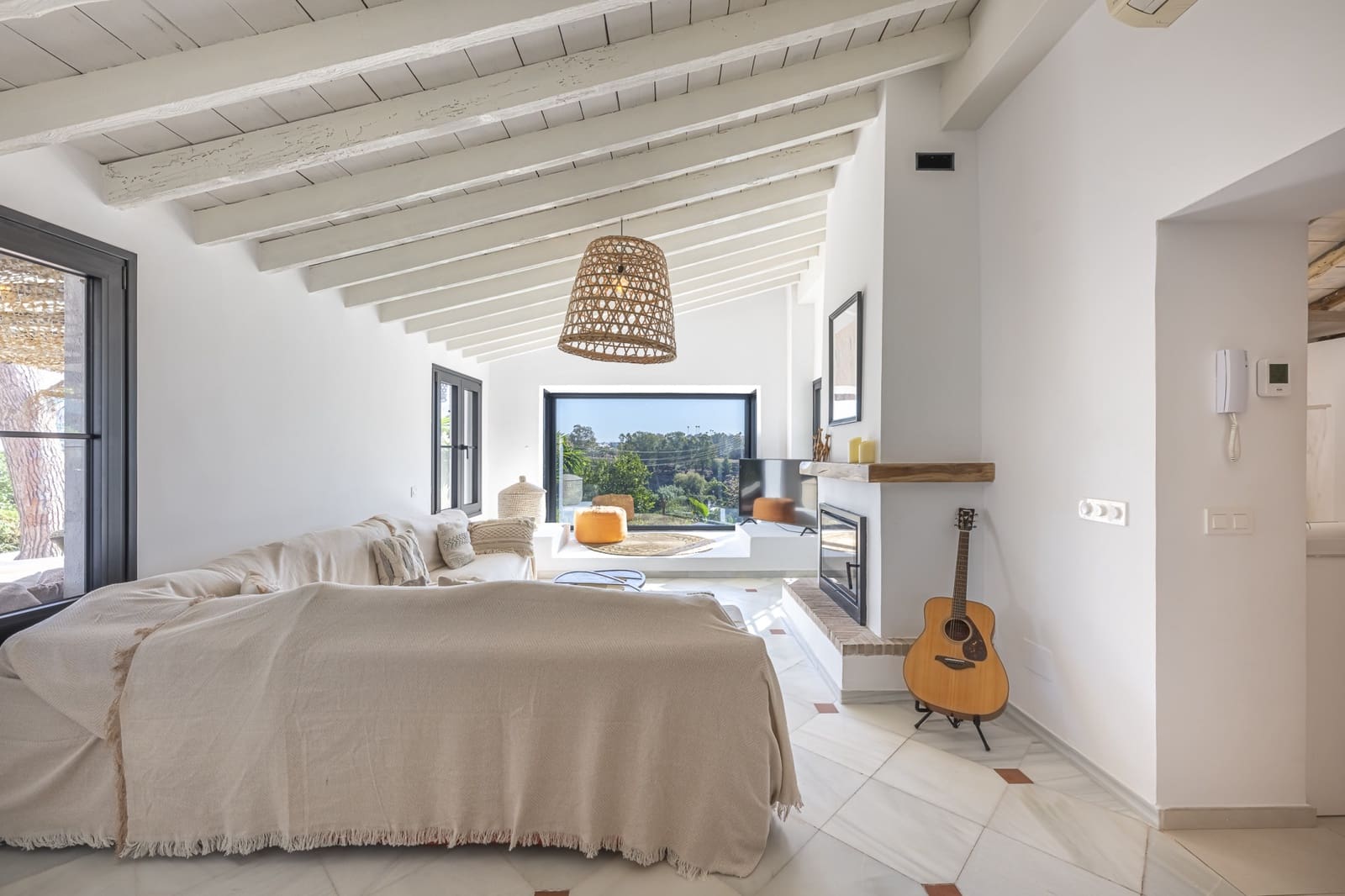 Chalet de 4 habitaciones en Guadalmina en venta con piscina garaje - 1.650.000 € (Ref: 8881829)