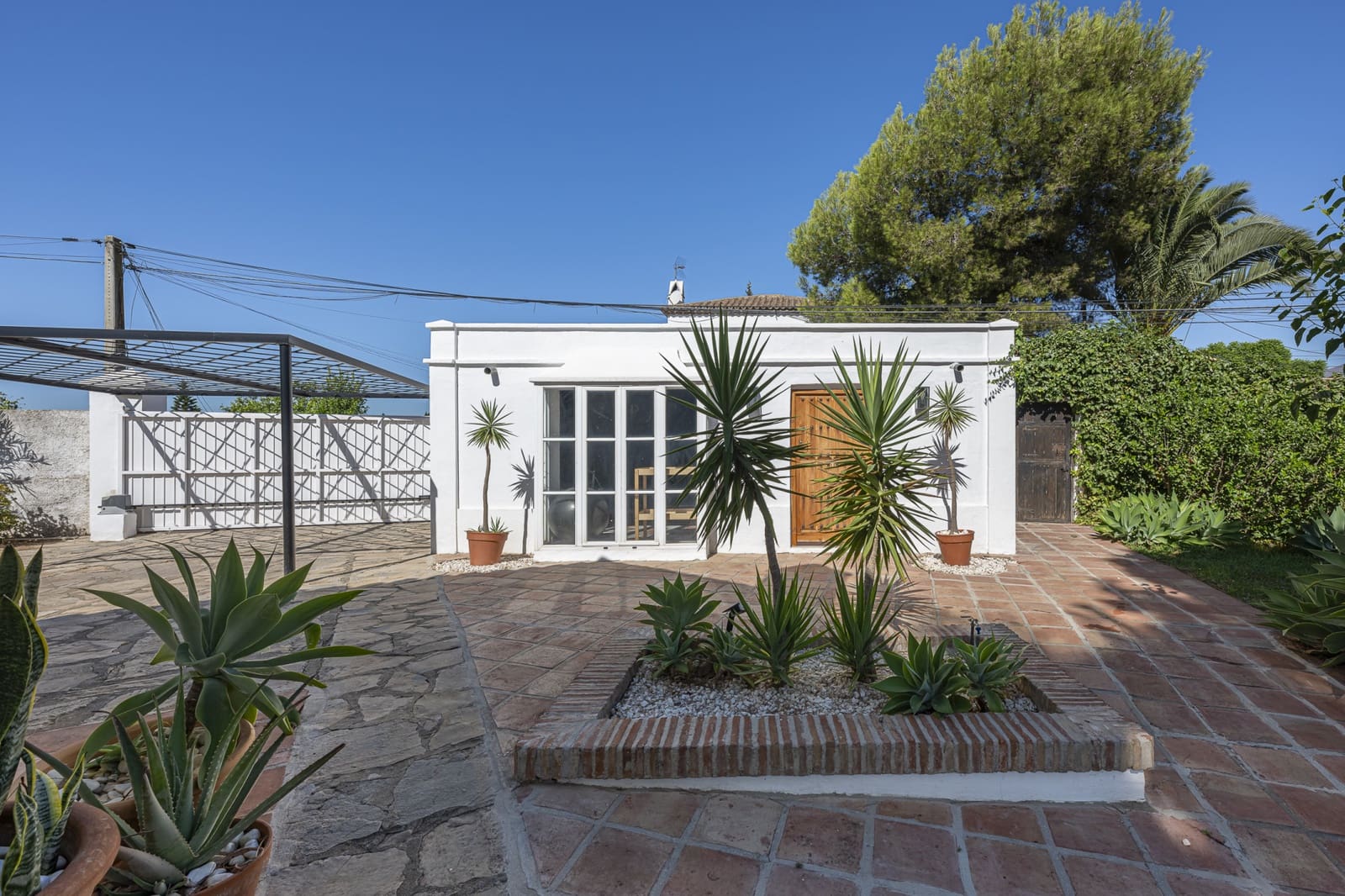 Chalet de 4 habitaciones en Guadalmina en venta con piscina garaje - 1.650.000 € (Ref: 8881829)