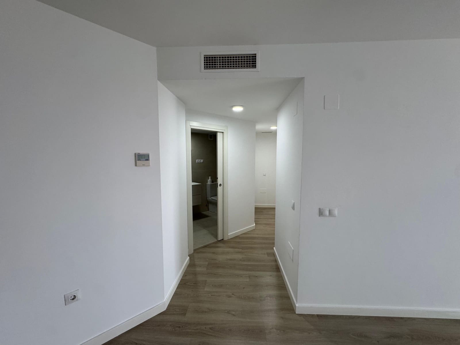 2 makuuhuone Huoneisto myytävänä paikassa Nueva Andalucia mukana uima-altaan 
autotalli - 375 000 € (Ref: 8881830)