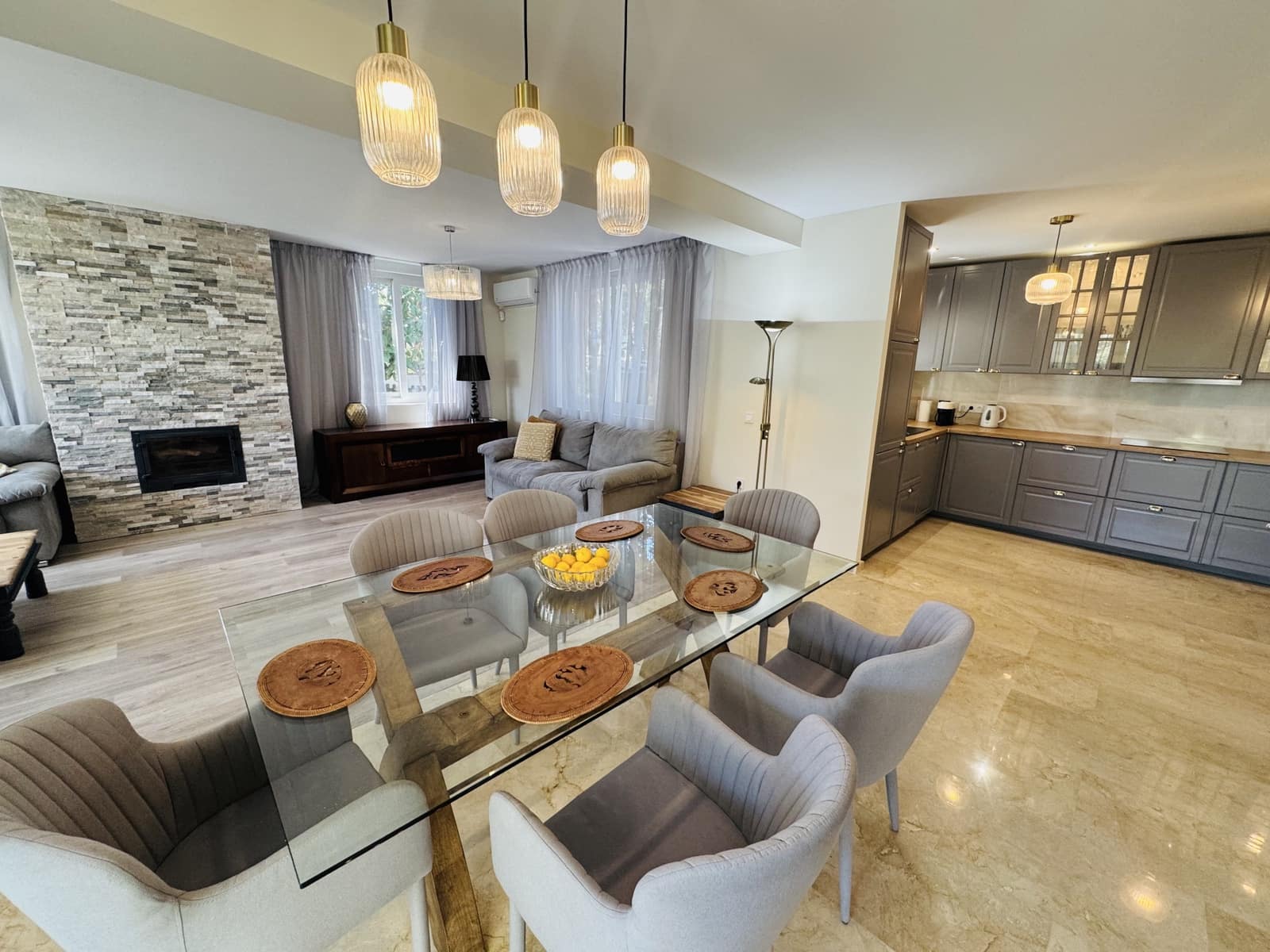 4 chambre Villa/Maison à vendre à Marbella avec piscine garage - 1 290 000 € (Ref: 8937236)