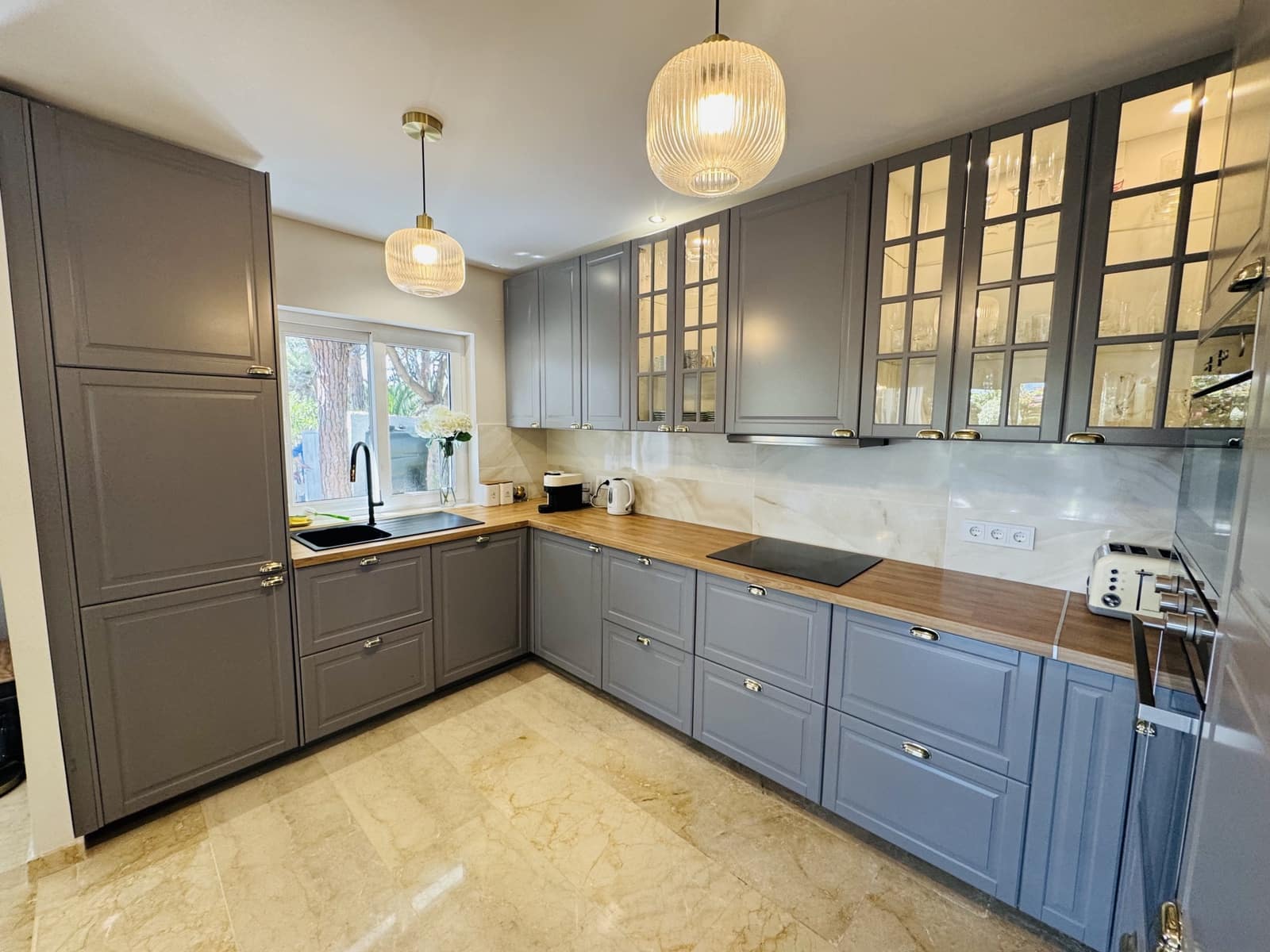 4 chambre Villa/Maison à vendre à Marbella avec piscine garage - 1 290 000 € (Ref: 8937236)