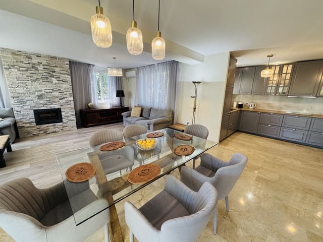 4 chambre Villa/Maison à vendre à Marbella avec piscine garage - 1 290 000 € (Ref: 8937236)