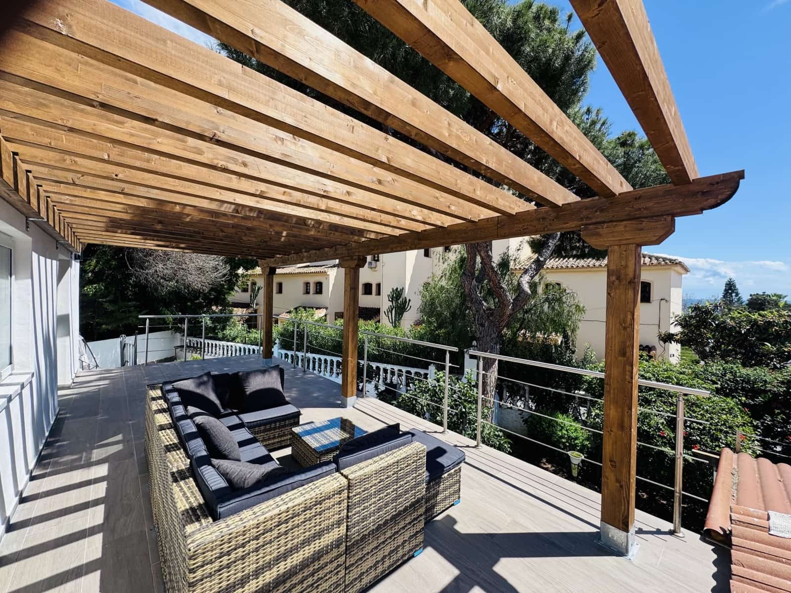 4 chambre Villa/Maison à vendre à Marbella avec piscine garage - 1 290 000 € (Ref: 8937236)