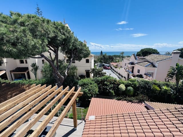 4 chambre Villa/Maison à vendre à Marbella avec piscine garage - 1 290 000 € (Ref: 8937236)