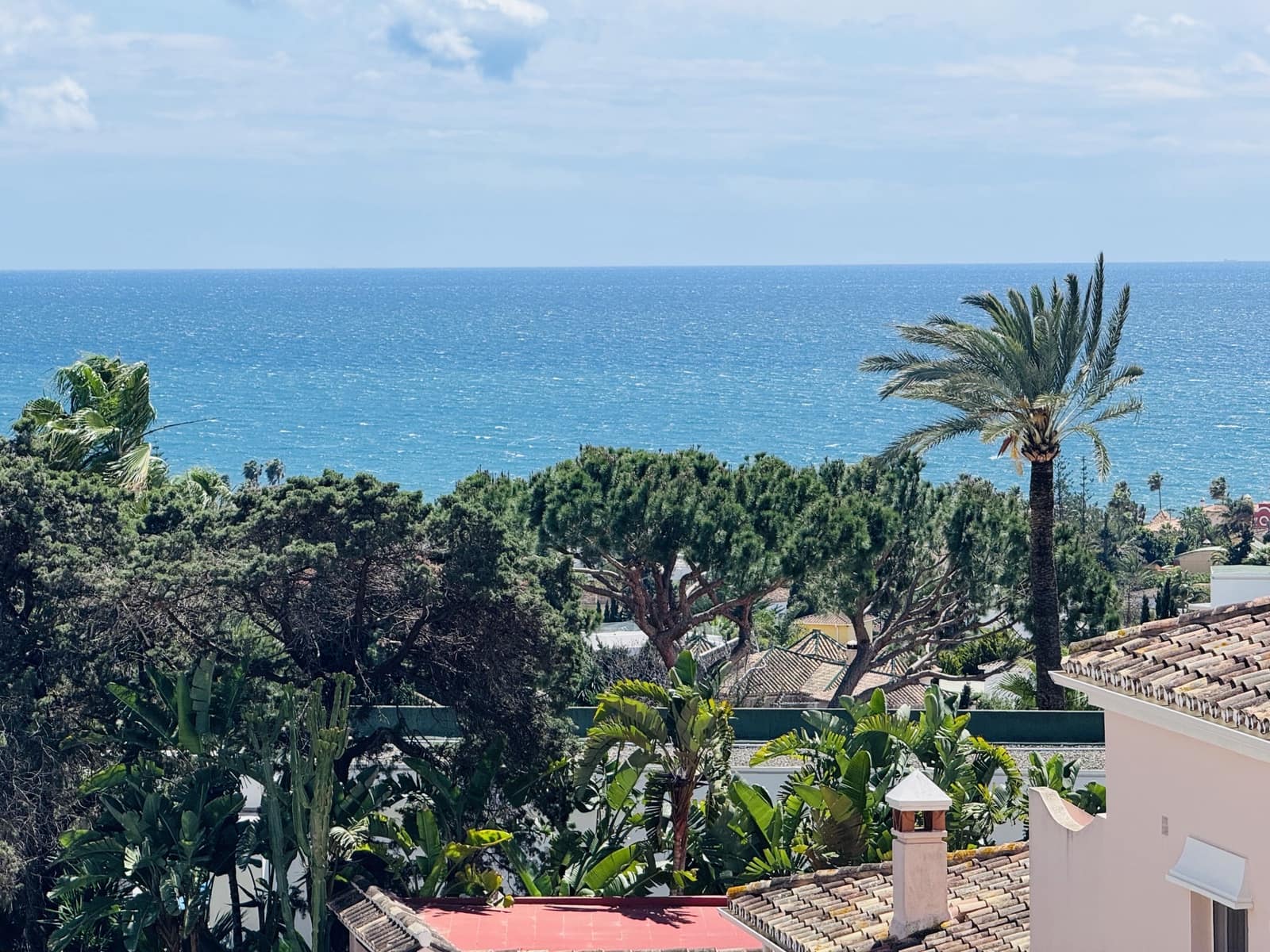 4 chambre Villa/Maison à vendre à Marbella avec piscine garage - 1 290 000 € (Ref: 8937236)