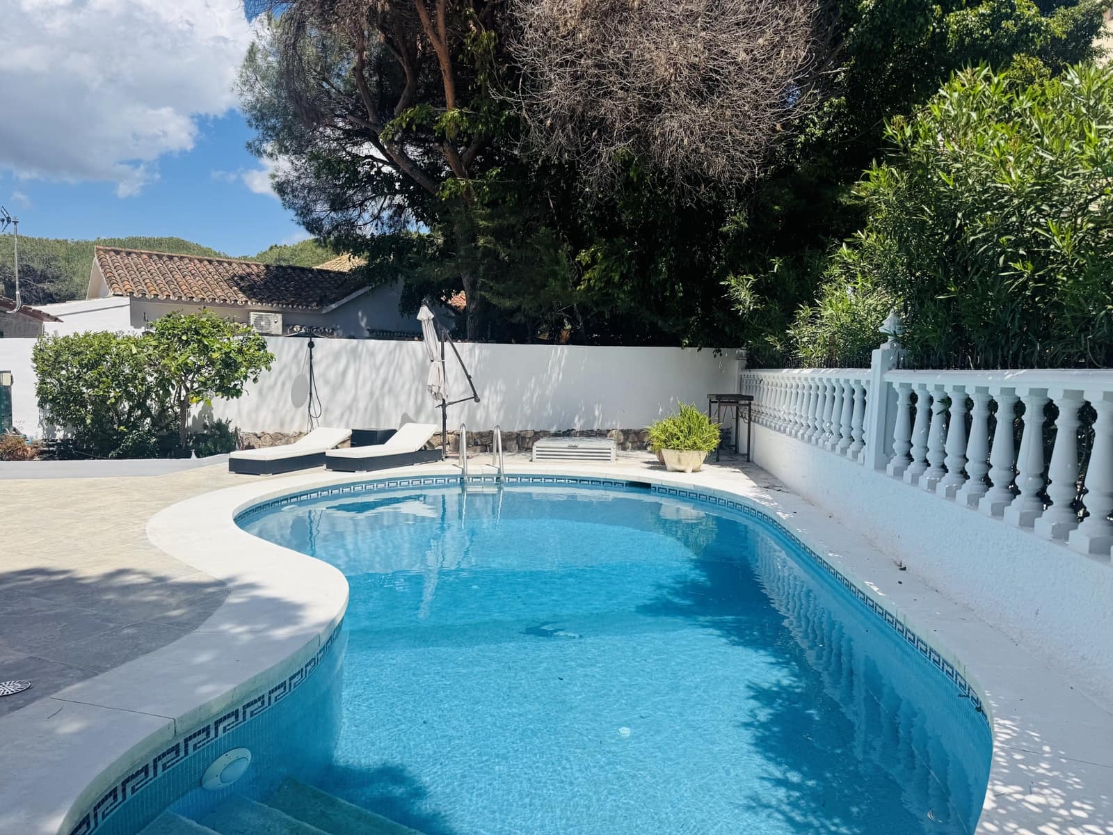 4 chambre Villa/Maison à vendre à Marbella avec piscine garage - 1 290 000 € (Ref: 8937236)