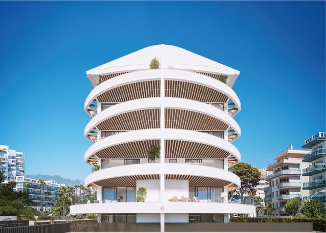 2 makuuhuone Huoneisto myytävänä paikassa Benalmádena mukana uima-altaan 
autotalli - 600 000 € (Ref: 8985843)