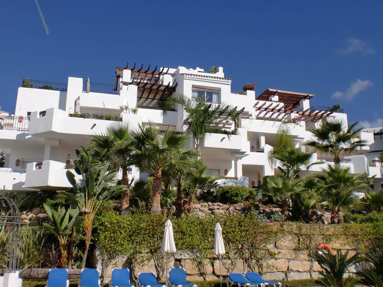 3 bedroom Apartment for sale in Nueva Andalucia with pool garage - € 750,000 (Ref: 9009042)