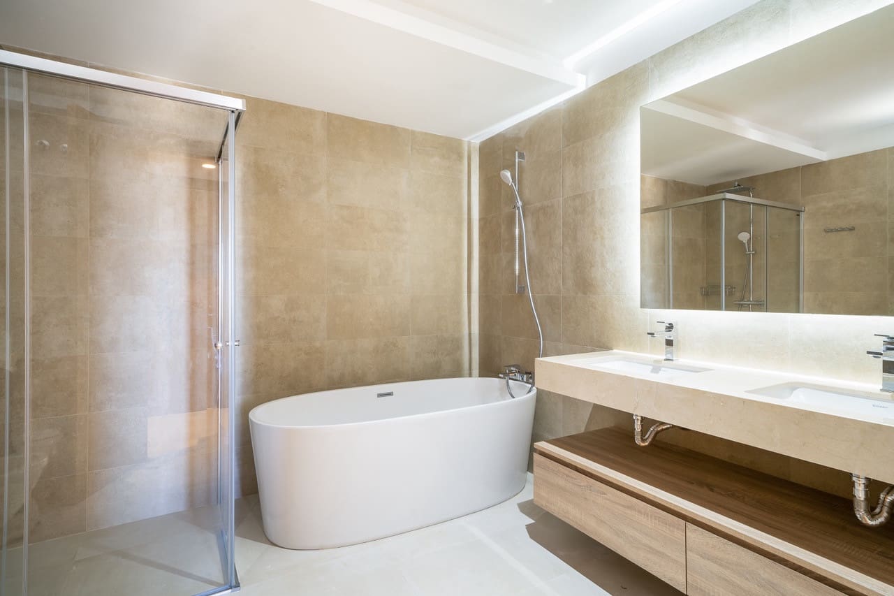 4 slaapkamer Villa te koop in Benahavis met zwembad garage - € 1.750.000 (Ref: 9020689)