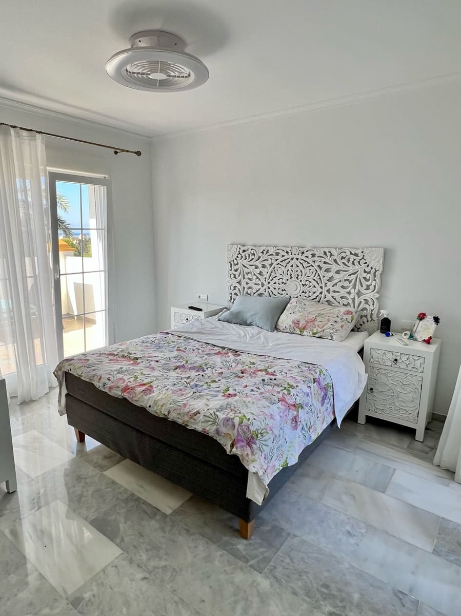 4 chambre Maison de Ville à vendre à New Golden Mile avec piscine garage - 585 000 € (Ref: 9061020)