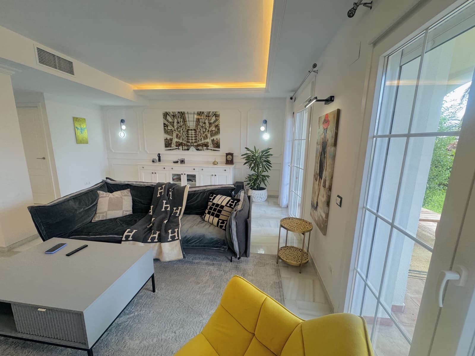 4 chambre Maison de Ville à vendre à New Golden Mile avec piscine garage - 585 000 € (Ref: 9061020)