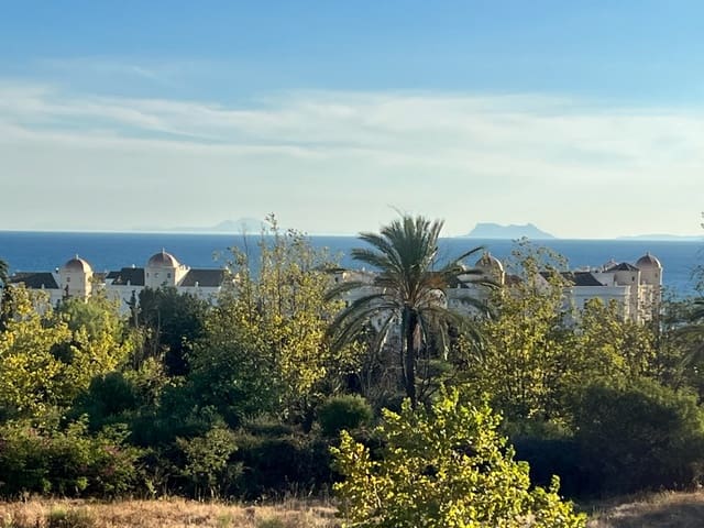 4 chambre Maison de Ville à vendre à Sotoserena, Estepona avec piscine garage - 585 000 € (Ref: 9061020)
