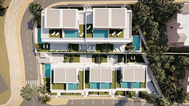 3 bedroom Semi-detached Villa for sale in Centro, Estepona with pool garage - € 730,000 (Ref: 9068951)