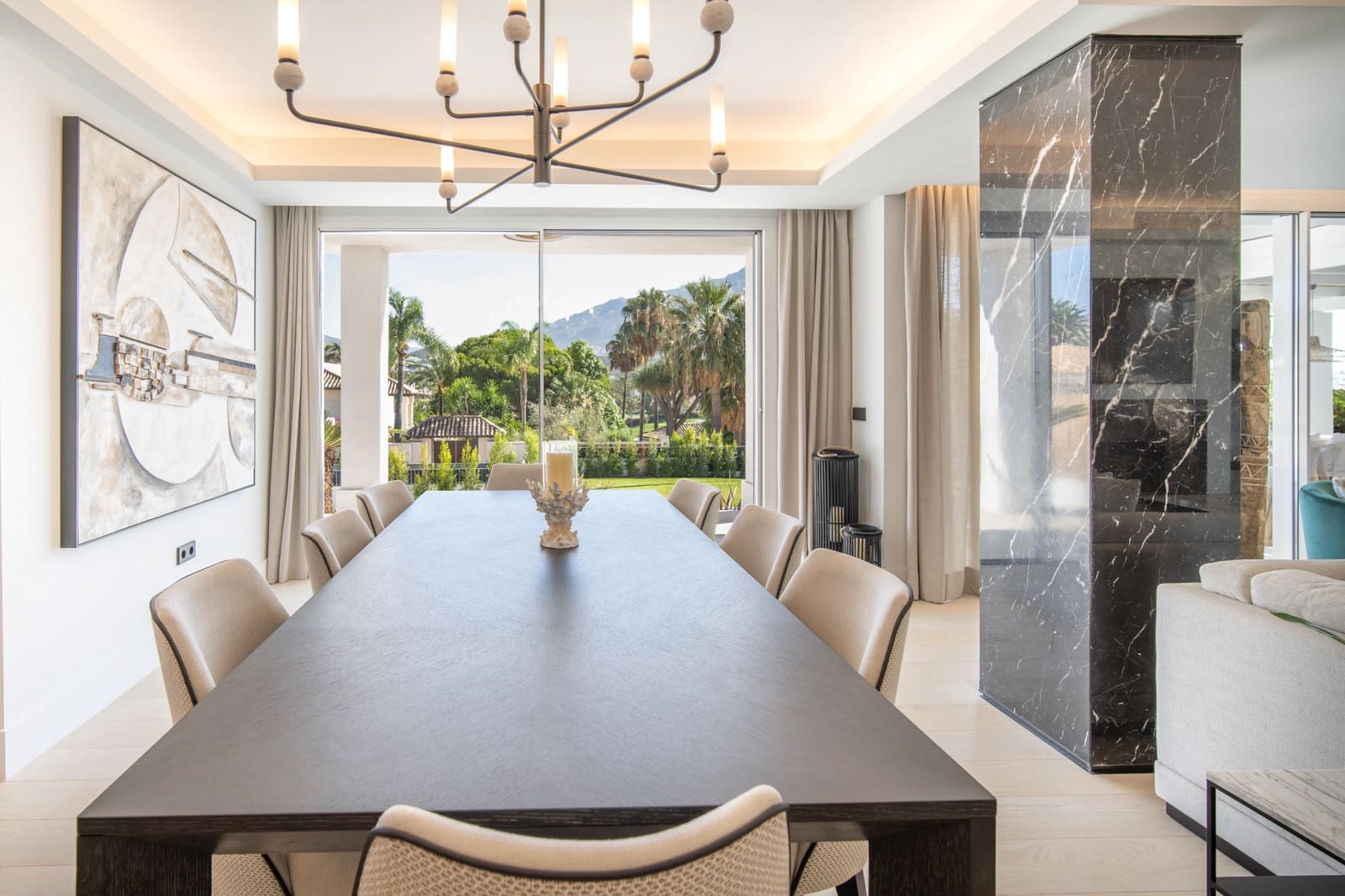 5 bedroom Villa for sale in Marbella with pool garage - € 2,750,000 (Ref: 9076299)