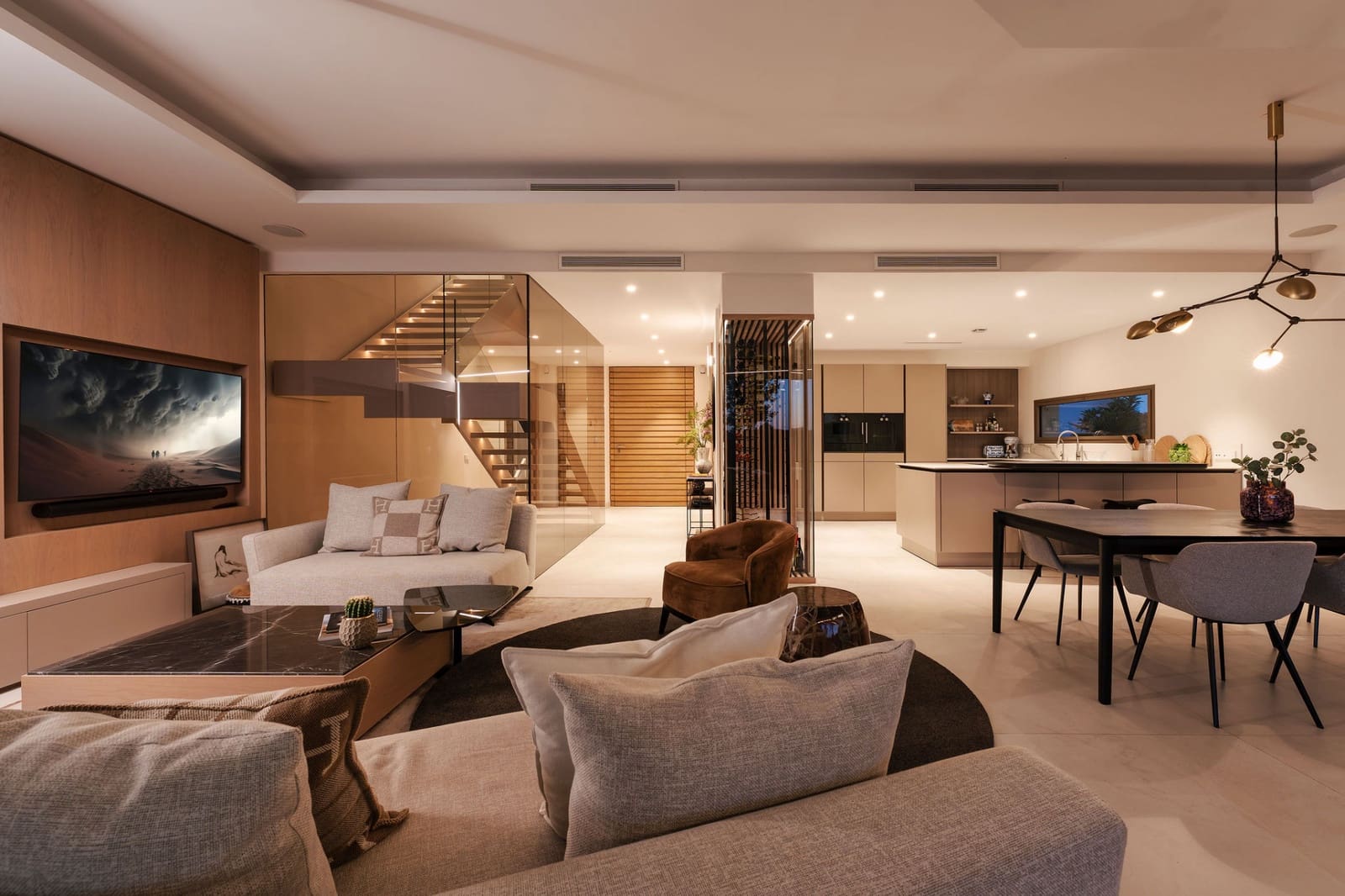 4 chambre Villa/Maison Semi-Mitoyenne à vendre à Nueva Andalucia avec piscine garage - 4 650 000 € (Ref: 9085440)