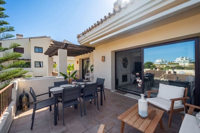 Ático de 3 habitaciones en La Quinta, Benahavís en venta con piscina garaje - 750.000 € (Ref: 9147358)