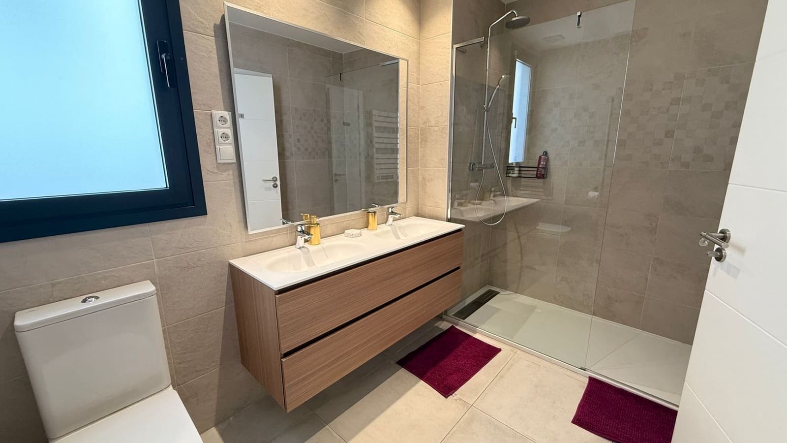 2 bedroom Apartment for sale in El Paraiso with pool garage - € 560,000 (Ref: 9149497)