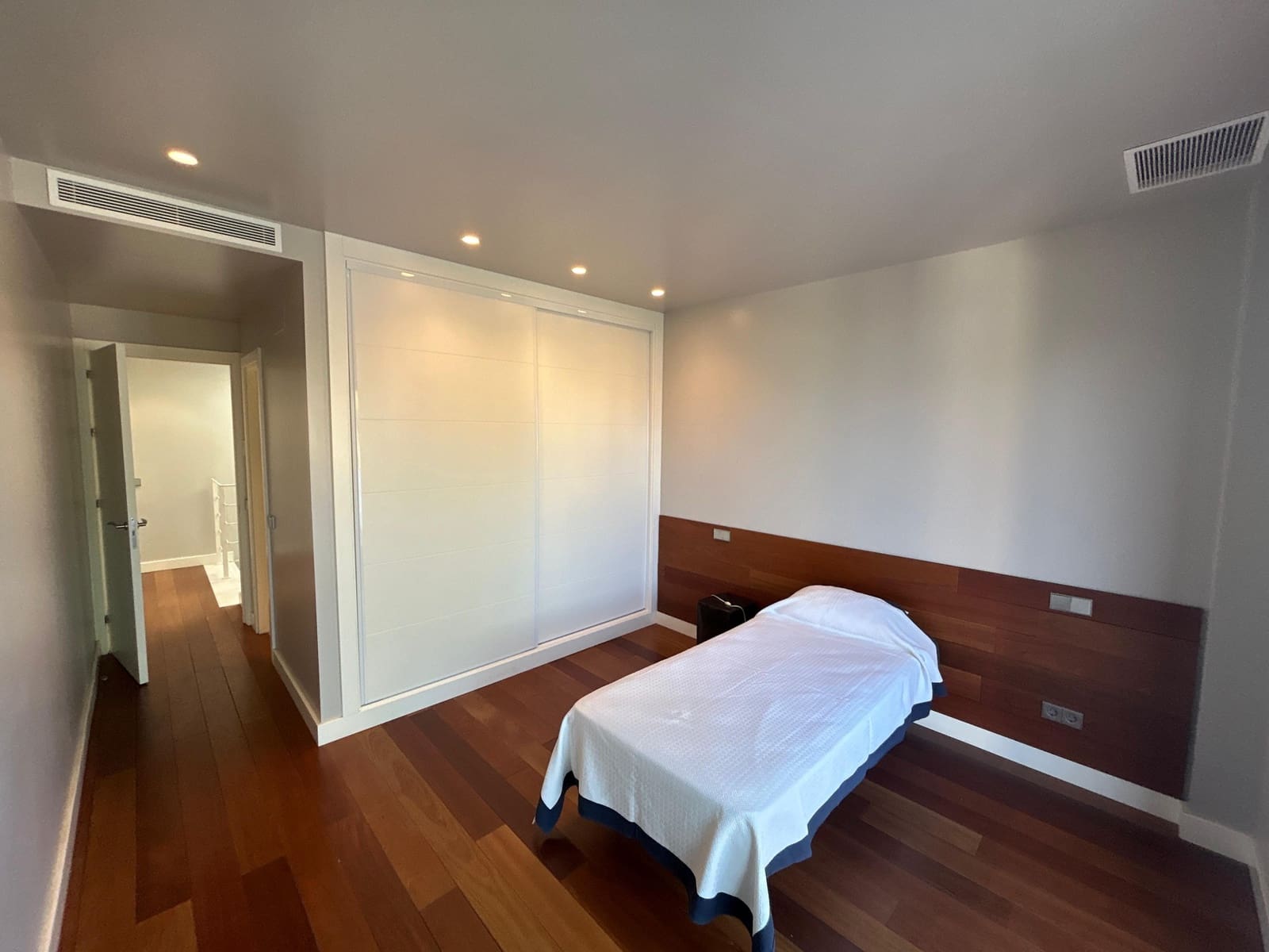 5 chambre Villa/Maison à vendre à Marbella avec piscine garage - 2 495 000 € (Ref: 9202588)