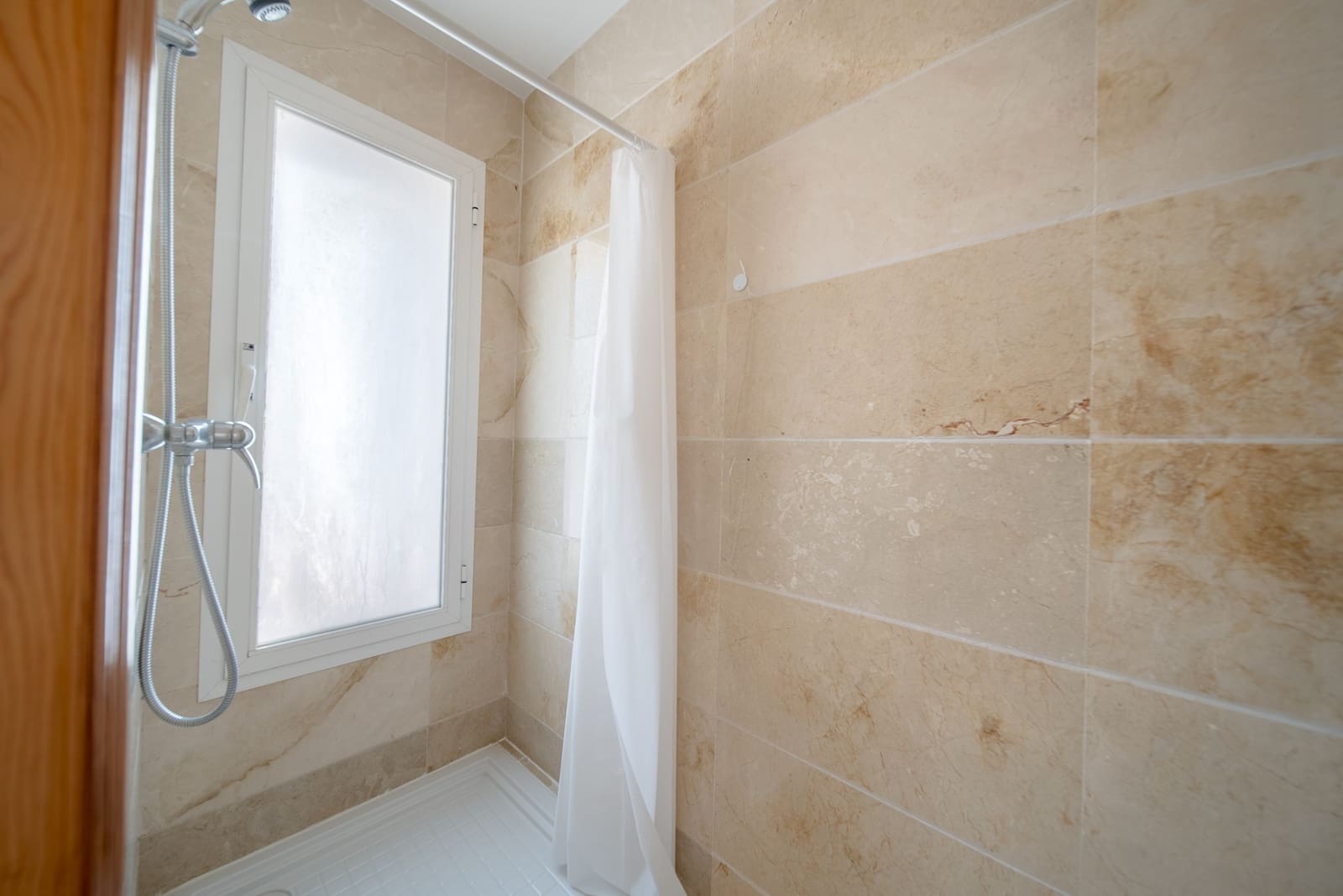 Ático de 3 habitaciones en Marbella en venta con piscina garaje - 750.000 € (Ref: 9230497)