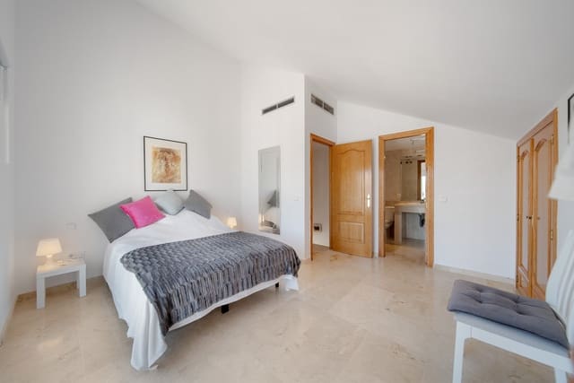 3 sovrum Takvåning till salu i Marbella med pool garage - 750 000 € (Ref: 9230497)