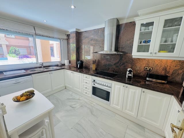 2 bedroom Apartment for sale in Los Naranjos, Marbella with pool garage - € 525,000 (Ref: 9232781)