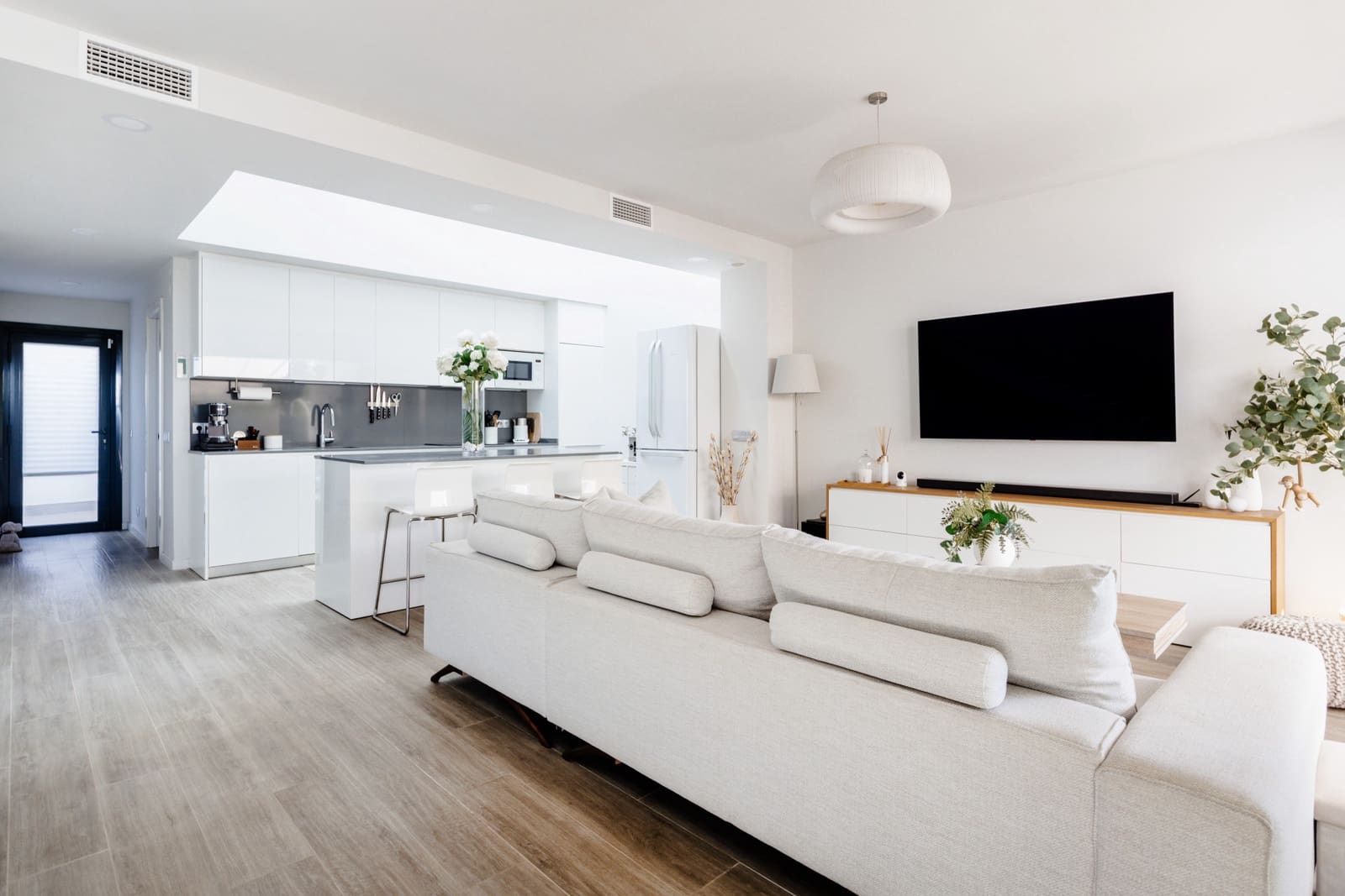 4 makuuhuone Omakotitalo myytävänä paikassa Cancelada mukana uima-altaan 
autotalli - 585 000 € (Ref: 9269577)