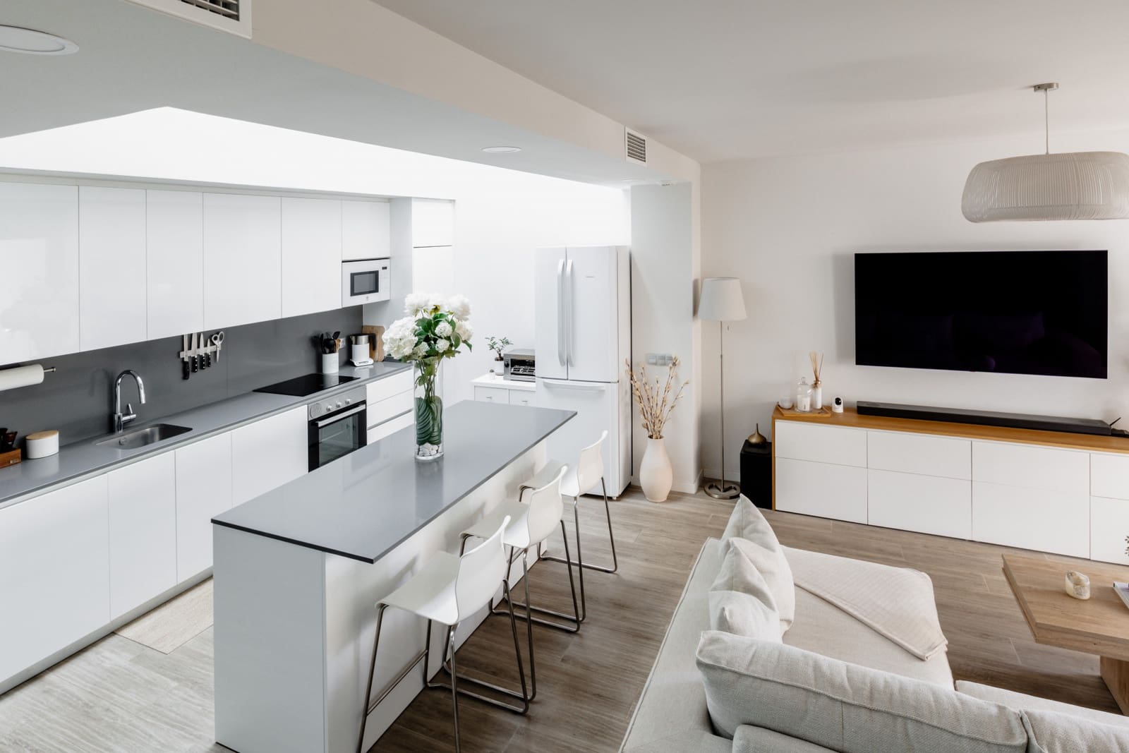 4 makuuhuone Omakotitalo myytävänä paikassa Cancelada mukana uima-altaan 
autotalli - 585 000 € (Ref: 9269577)