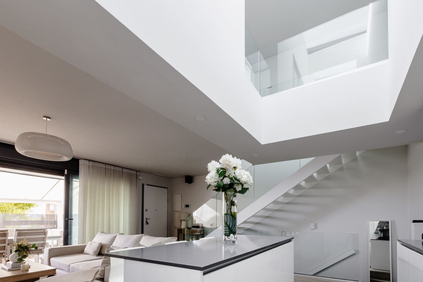 4 makuuhuone Omakotitalo myytävänä paikassa Cancelada mukana uima-altaan 
autotalli - 585 000 € (Ref: 9269577)