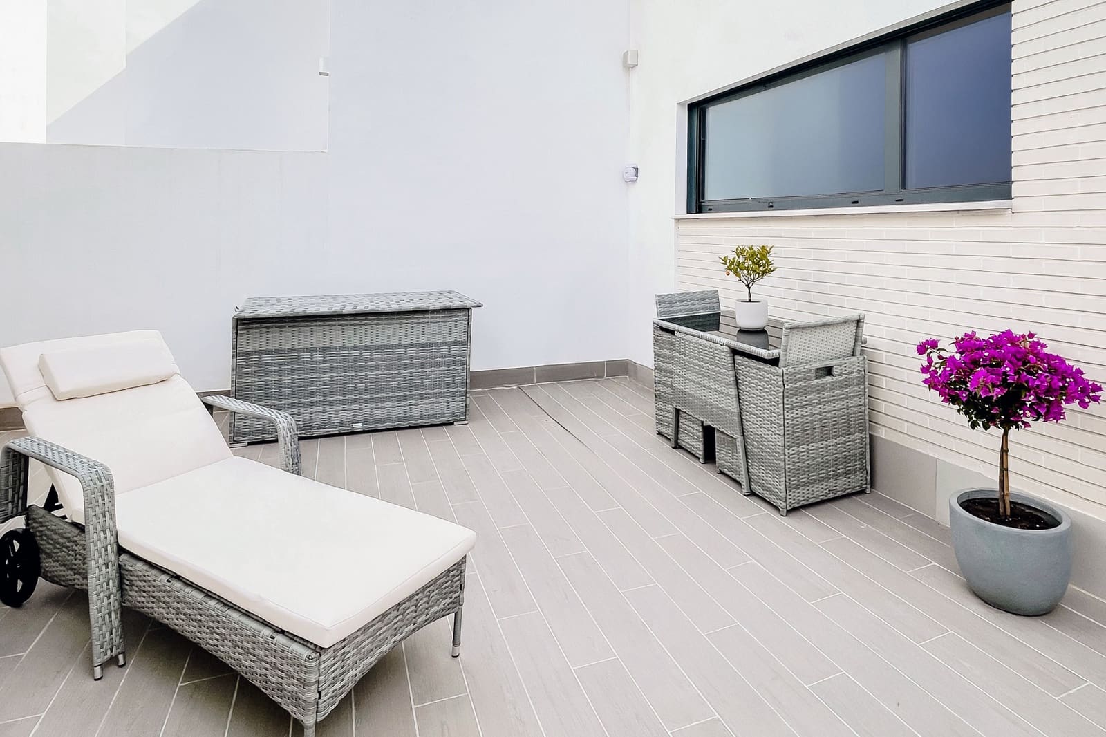 4 makuuhuone Omakotitalo myytävänä paikassa Cancelada mukana uima-altaan 
autotalli - 585 000 € (Ref: 9269577)