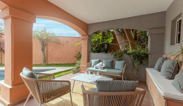 4 soverom Villa til salgs i Nueva Andalucia, Marbella med svømmebasseng garasje - € 1 395 000 (Ref: 9357157)