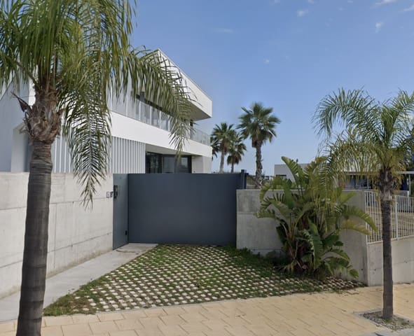 3 soverom Hus til salgs i Cancelada, Estepona med svømmebasseng garasje - € 585 000 (Ref: 9387809)
