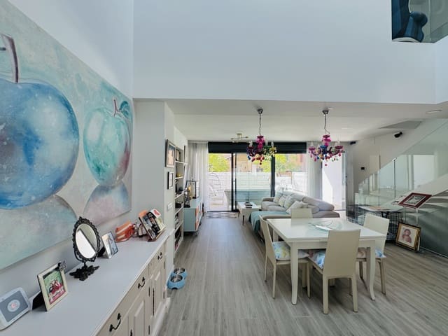 3 soverom Hus til salgs i Cancelada, Estepona med svømmebasseng garasje - € 585 000 (Ref: 9387809)