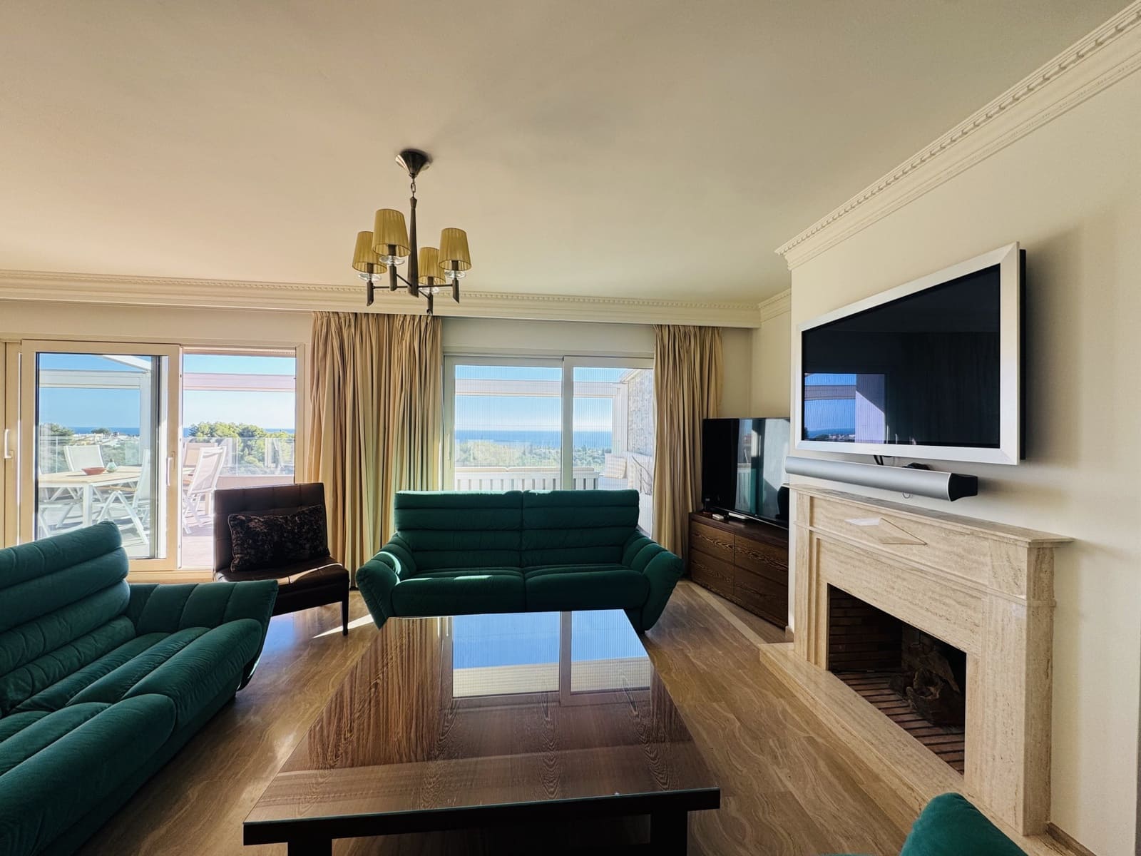 3 slaapkamer Penthouse te huur in Marbella met zwembad garage - € 3.500 (Ref: 9415823)