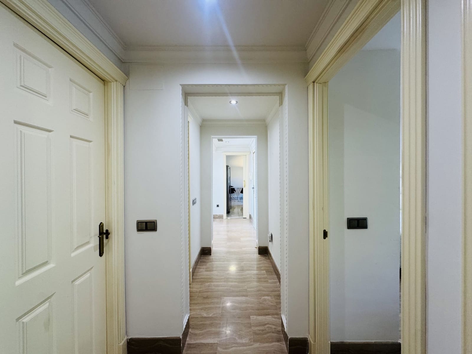 3 slaapkamer Penthouse te huur in Marbella met zwembad garage - € 3.500 (Ref: 9415823)