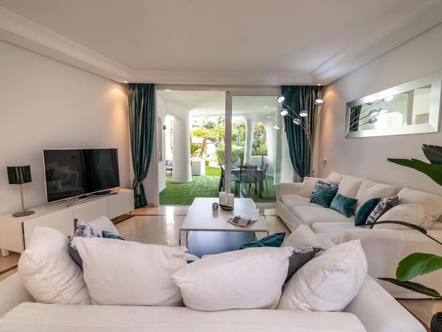 2 sovrum Lägenhet för semesterbostäder i Marbella med pool - 750 € (Ref: 9448968)