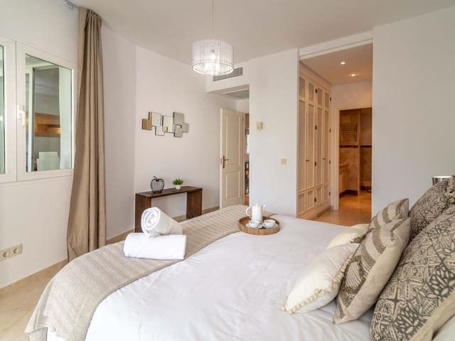 2 sovrum Lägenhet för semesterbostäder i Marbella med pool - 750 € (Ref: 9448968)