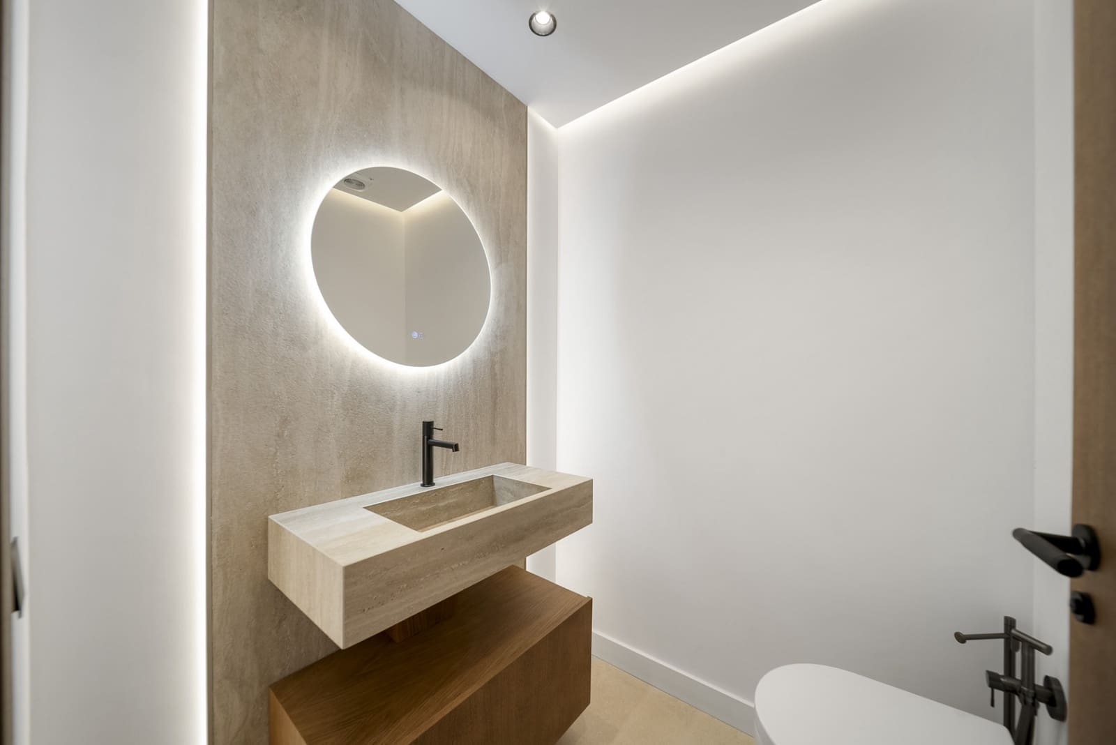 Apartamento de 3 habitaciones en Marbella en venta con piscina garaje - 1.650.000 € (Ref: 9502160)