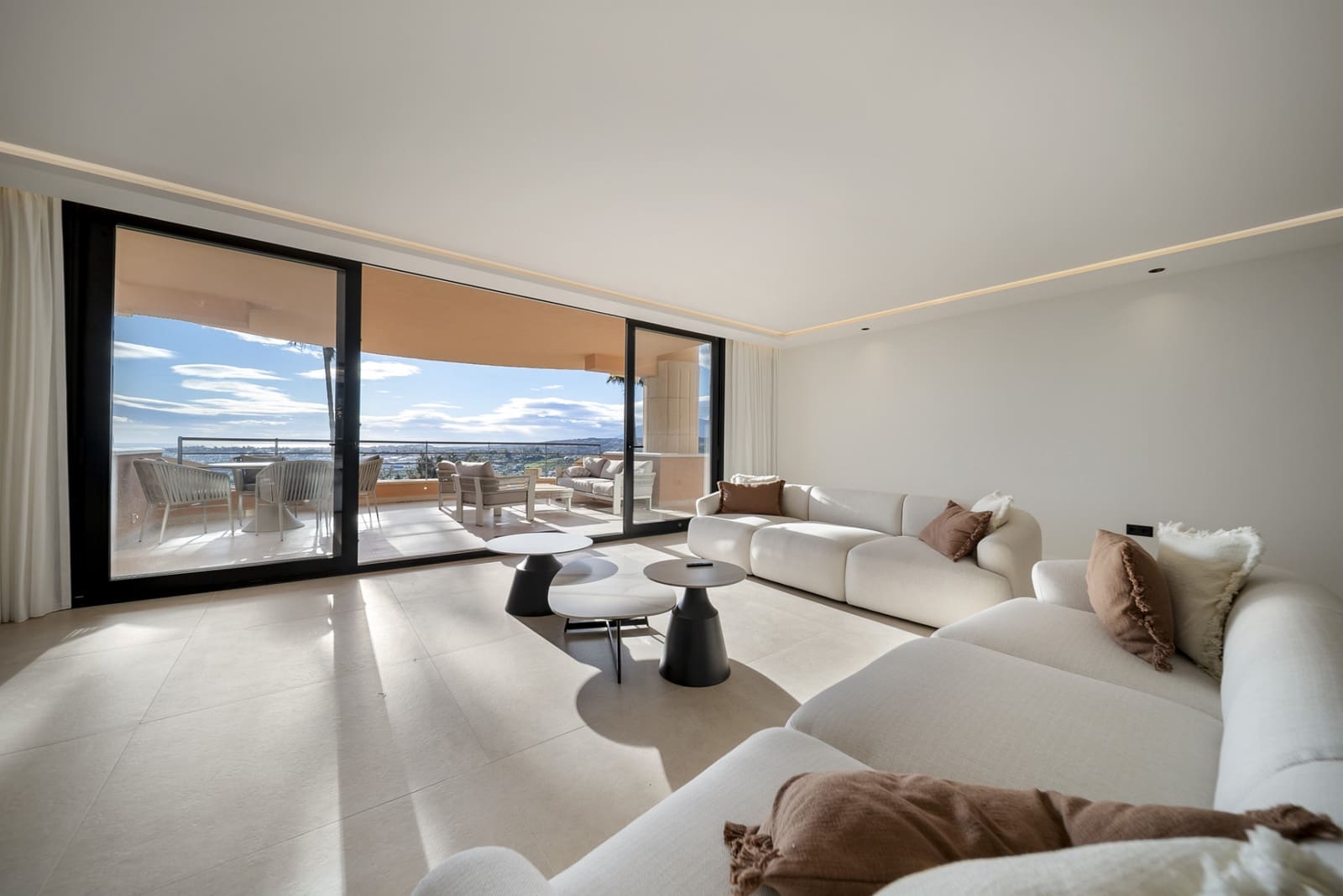 3 quarto Apartamento para venda em Marbella com piscina garagem - 1 650 000 € (Ref: 9502160)