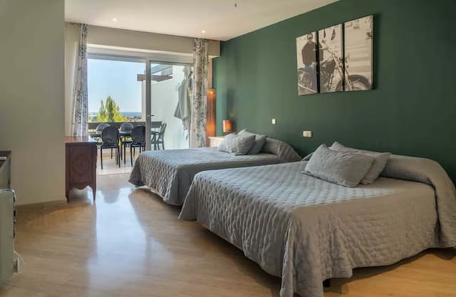 1 bedroom Apartment for rent in Marbella with pool garage - € 1,800 (Ref: 9565024)