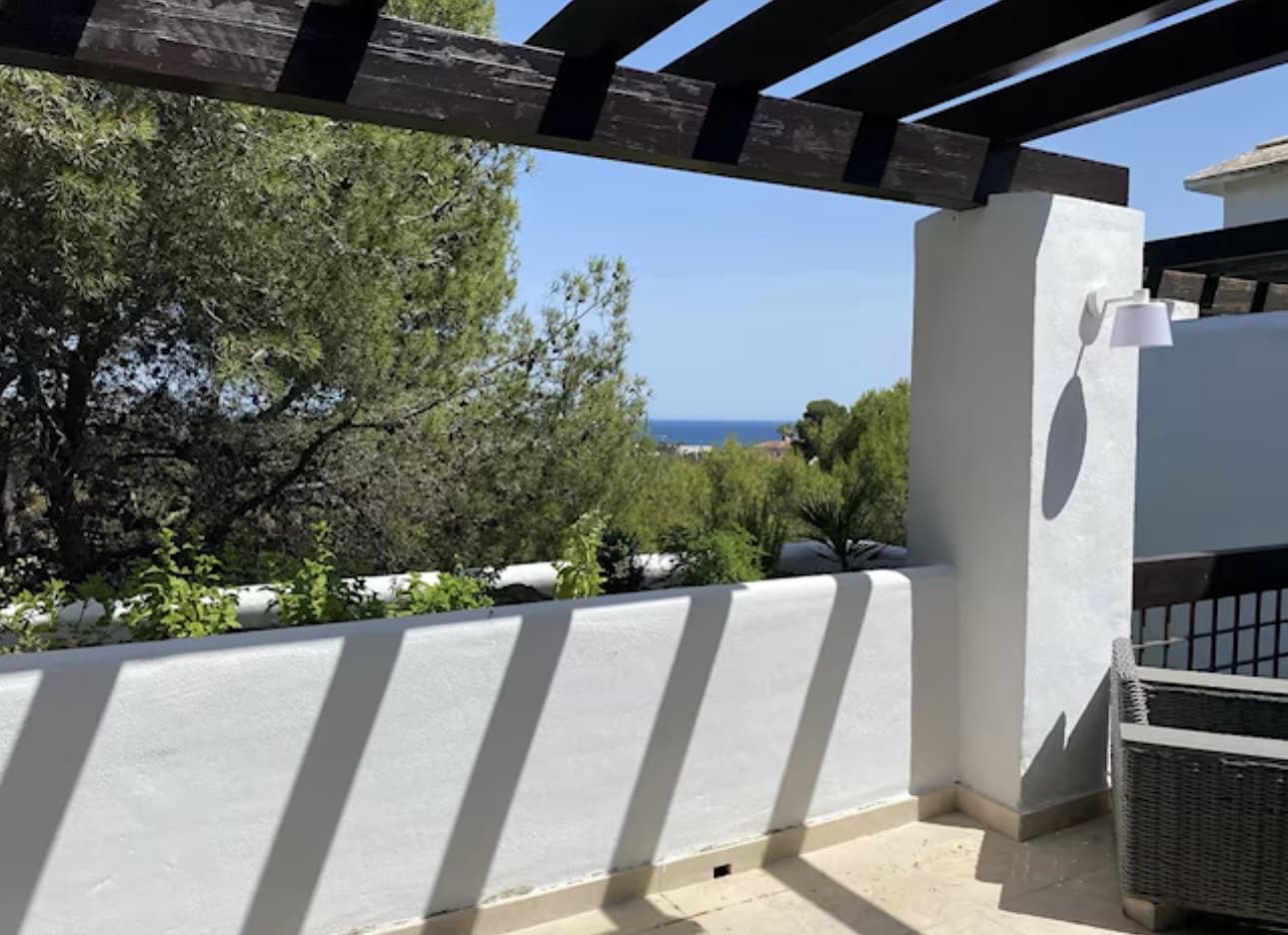 1 sypialnia Apartament do wynajęcia w Marbella z basenem garażem - 1 800 € (Ref: 9565024)