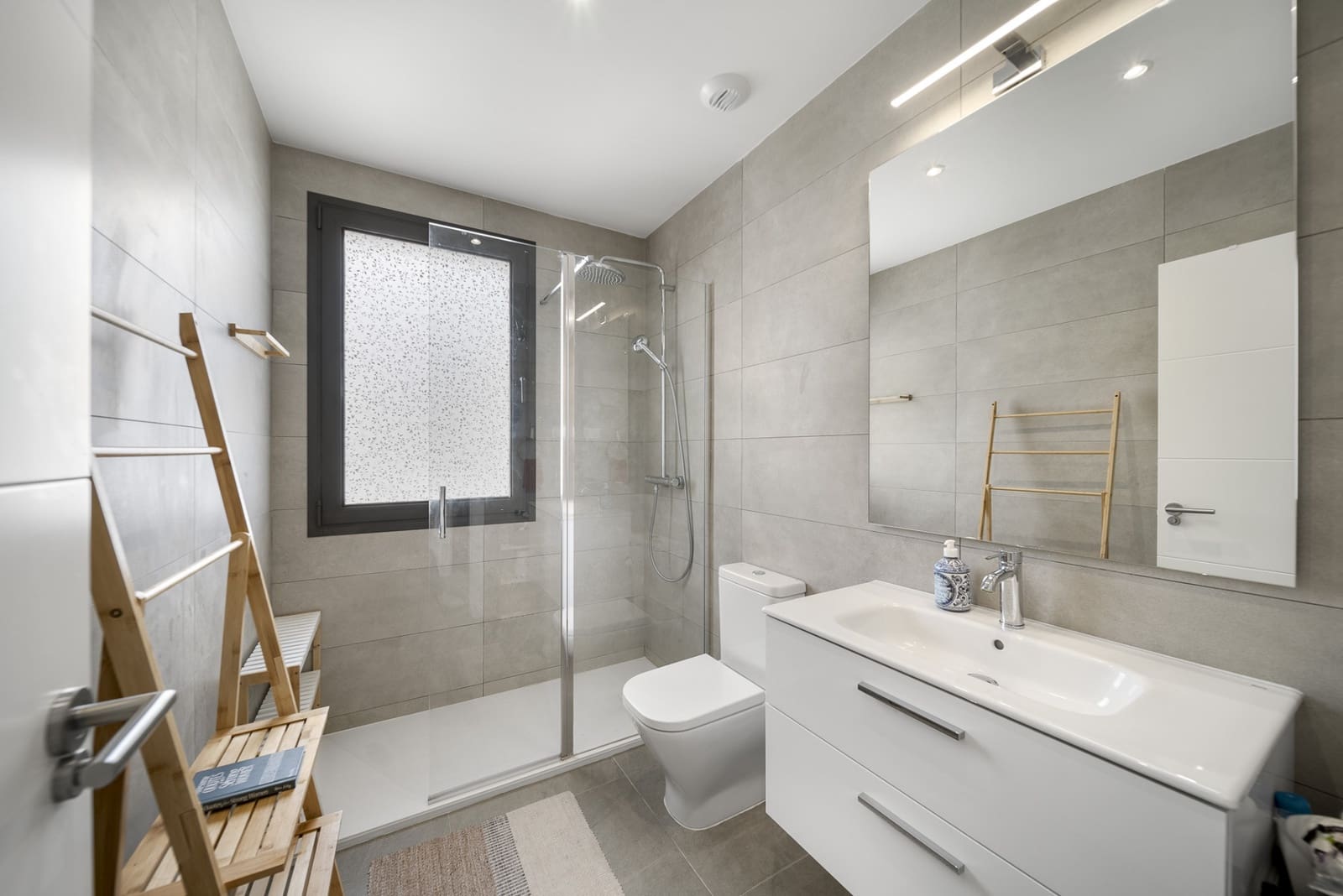 4 sovrum Semi-fristående Villa till salu i Riviera del Sol med pool garage - 670 000 € (Ref: 9666416)