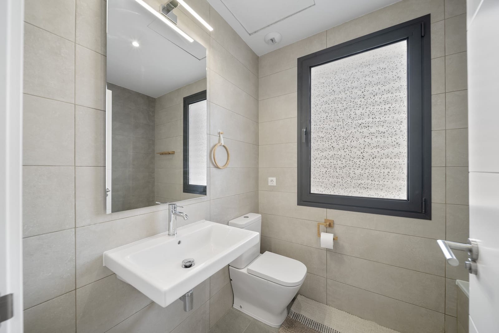 4 sovrum Semi-fristående Villa till salu i Riviera del Sol med pool garage - 670 000 € (Ref: 9666416)