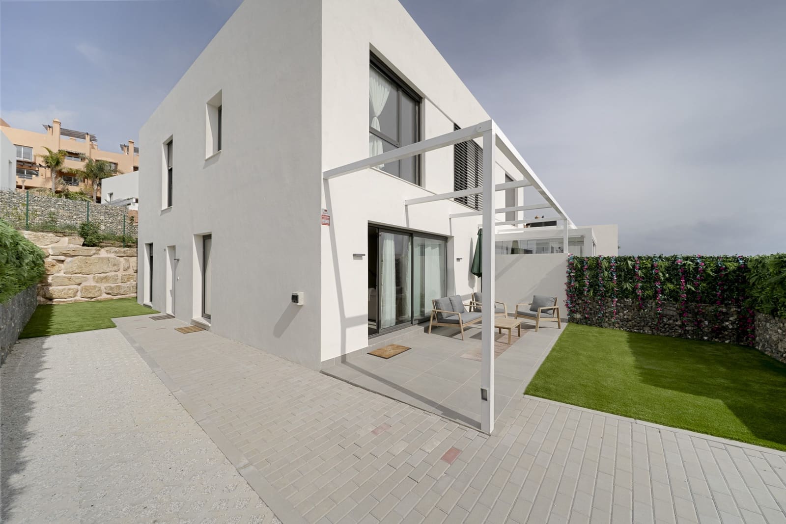 4 sovrum Semi-fristående Villa till salu i Riviera del Sol med pool garage - 670 000 € (Ref: 9666416)