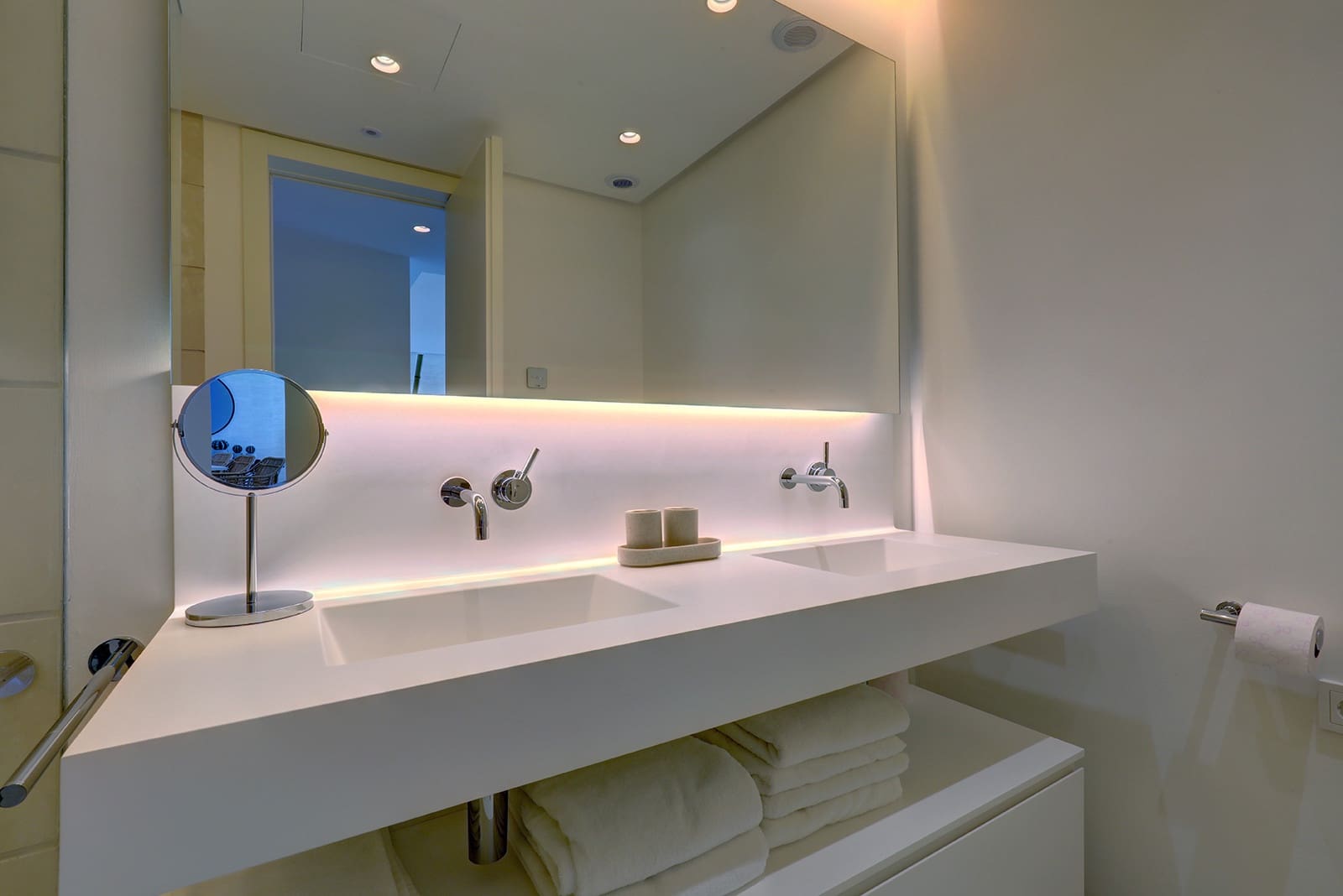 2 soveværelse Lejlighed til salg i Ojen med swimmingpool garage - € 770.000 (Ref: 9677367)