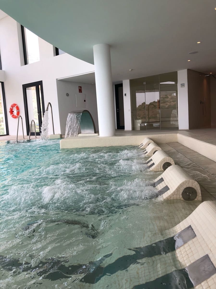 2 chambre Appartement à vendre à Ojen avec piscine garage - 770 000 € (Ref: 9677367)